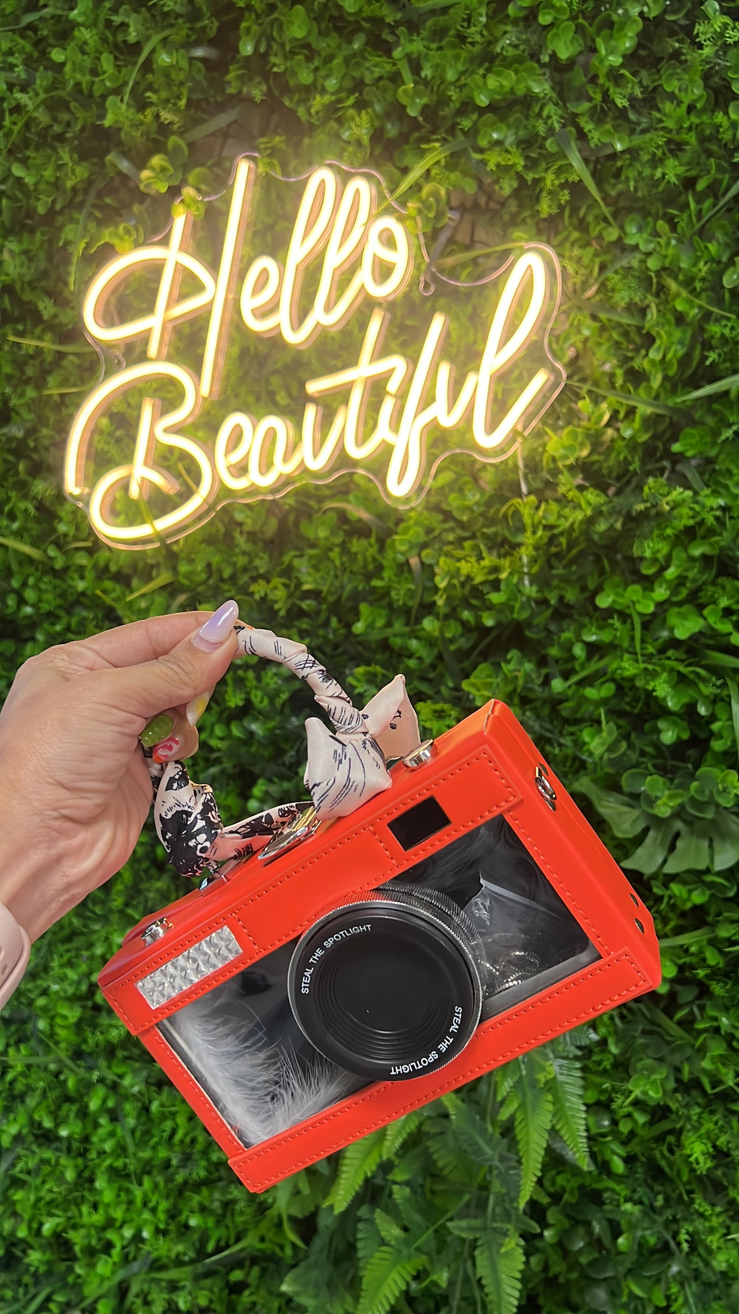 Camara Clutch Orange