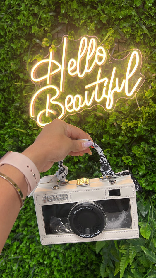 Camara Clutch White